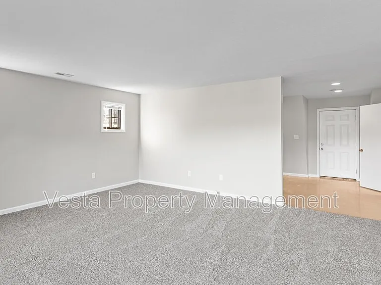 588 Ray Hill Rd #A — Photo 44