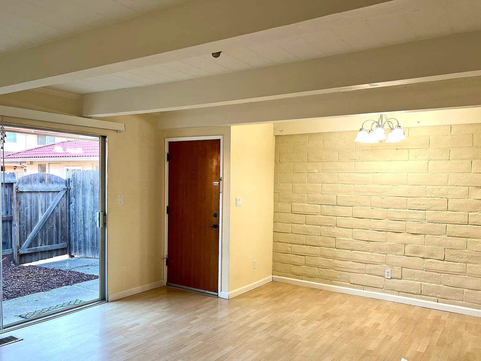47 Avram Ave — Photo 2