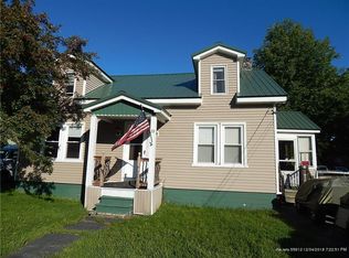 33 Spruce St, East Millinocket, ME 04430