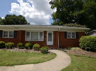 4120 Leeds Dr, Charlotte, NC 28205