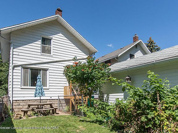 4th image of 526 N Foster Ave