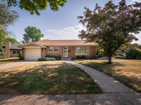 7803 3rd AVENUE, Kenosha, WI 53143