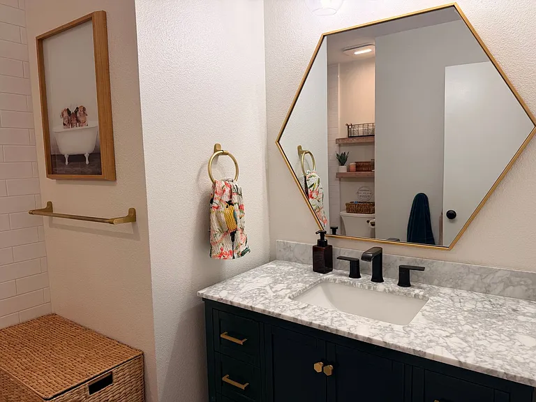5255 Goldenridge Ct — Photo 19