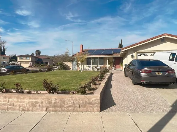 2216 Astrahan Ln, San Jose, CA 95148