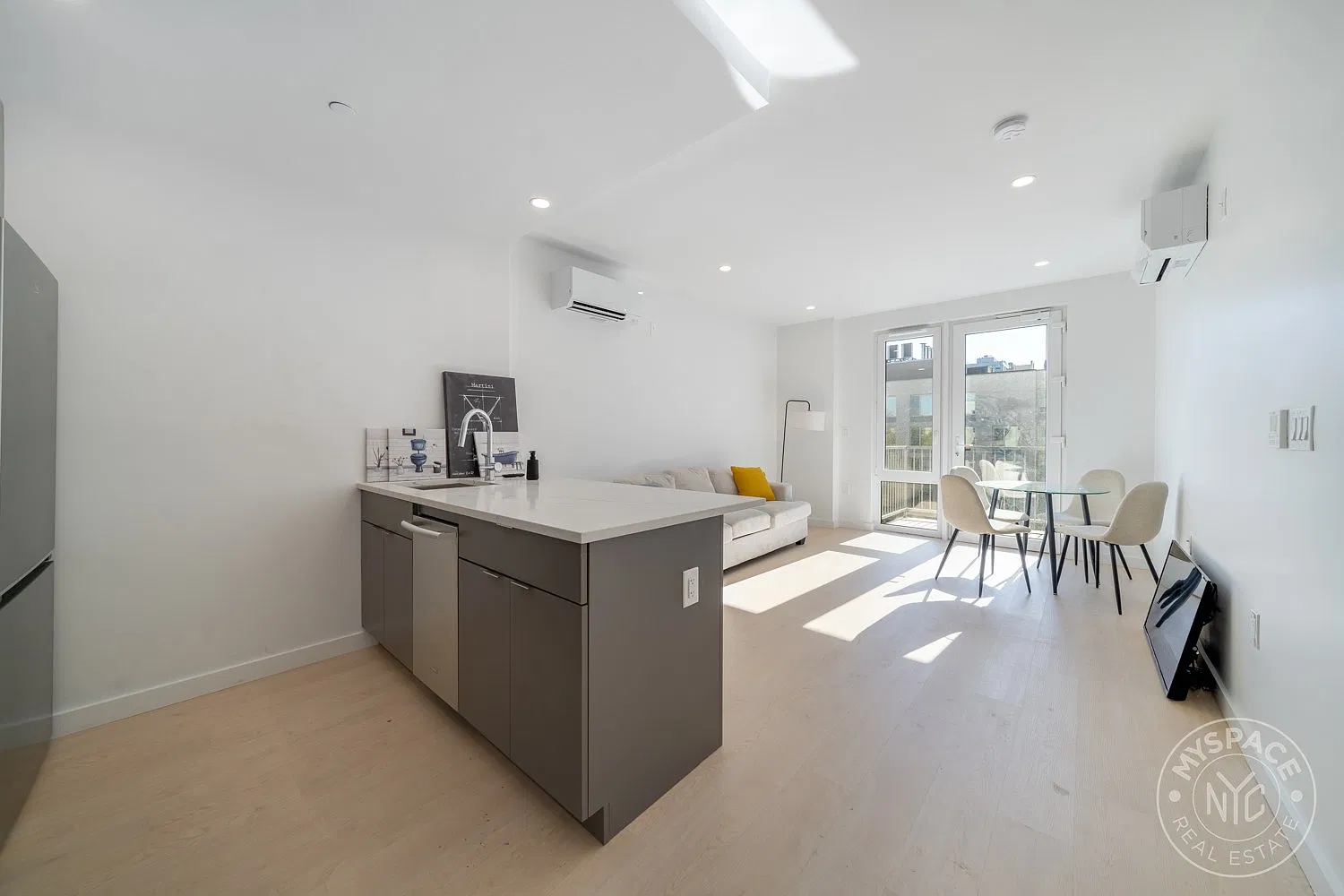 1499 Bedford Avenue — Photo 3