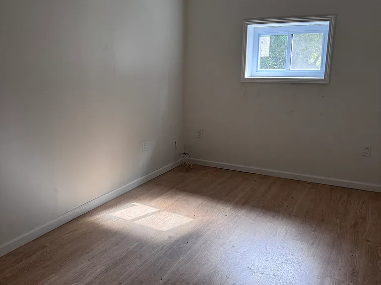 5240 Genesee St #5 — Photo 13