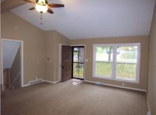 6313 N Wabash Ave, Kansas City, MO 64118