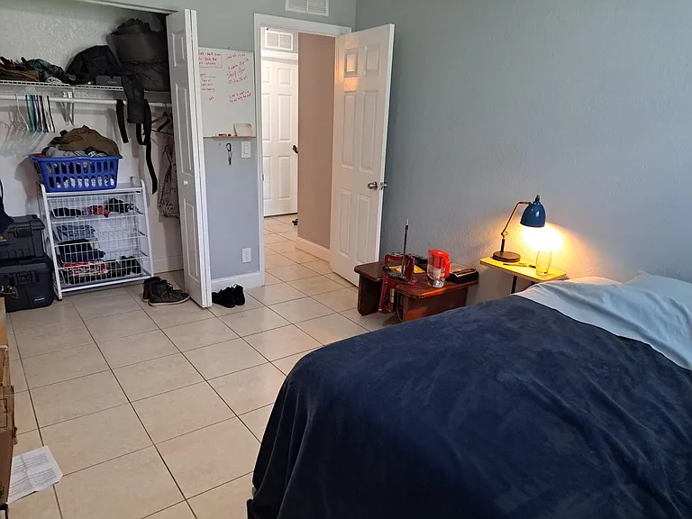 838 SW 14th St #838 — Photo 1