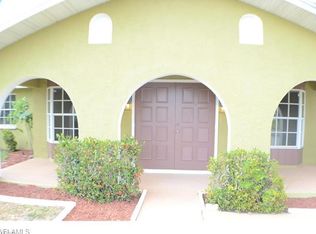 203 Gateside St, Lehigh Acres, FL 33936