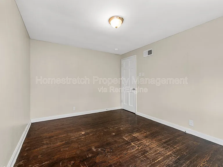 8124 Titus Rd — Photo 11