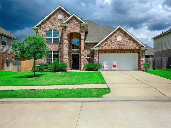 266 Little Dog Dr, Montgomery, TX 77356