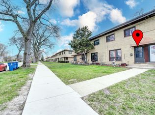218 E Highland Ave, Mount Prospect, IL 60056
