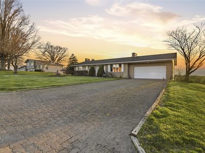 20 Royal Oaks Dr, Charleroi, PA, 15022