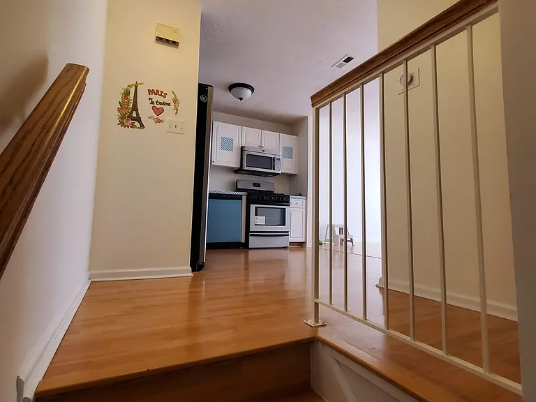 93 Prestwick Way — Photo 7