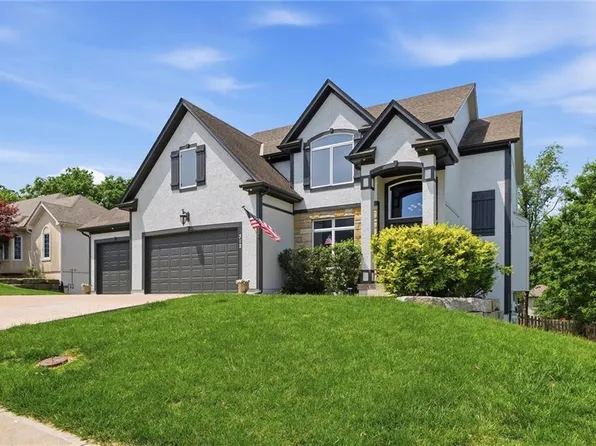 312 SE Battery Dr, Lees Summit, MO 64063