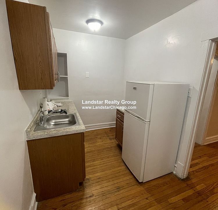1st image of 1421 W Farwell Ave APT 102