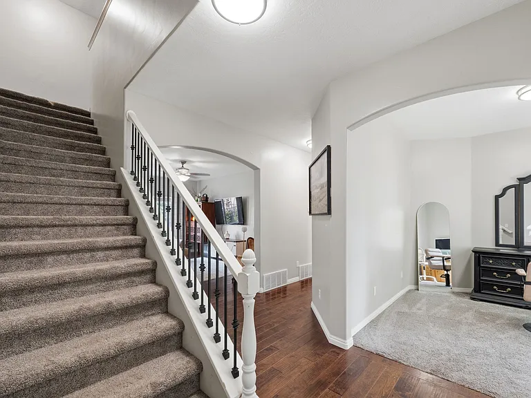 4009 W Troon — Photo 4