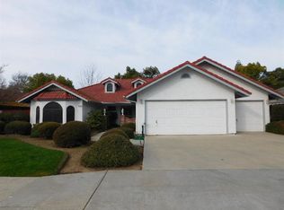 1152 Jasmine Ave, Clovis, CA 93611