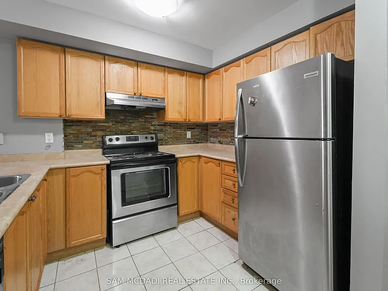 310 John St #170 — Photo 8