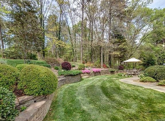 2nd image of 10913 Loudoun Ln