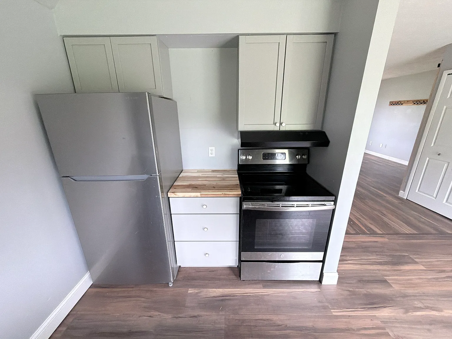 2 bed, 1020 sqft, $1,500 — Photo 2
