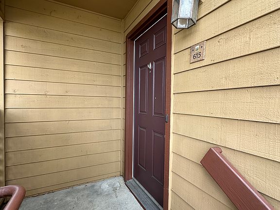 4th image of 615 Teatree Ct