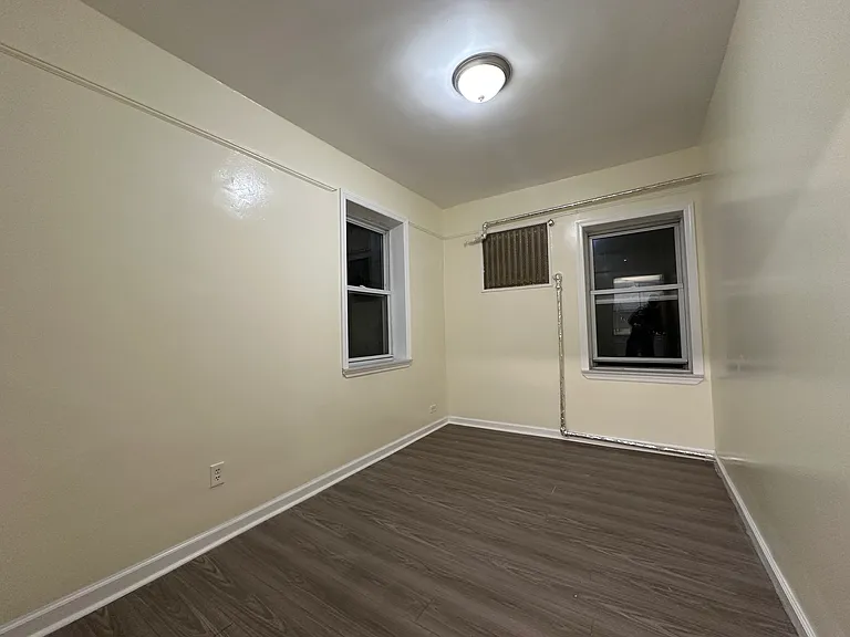 2107 Continental Ave #1 — Photo 8