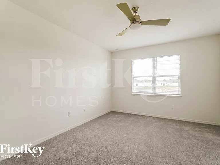 597 Crown Rose Dr — Photo 8