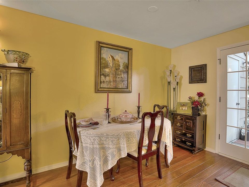 Carriage Row Apartments Kent, WA Zillow