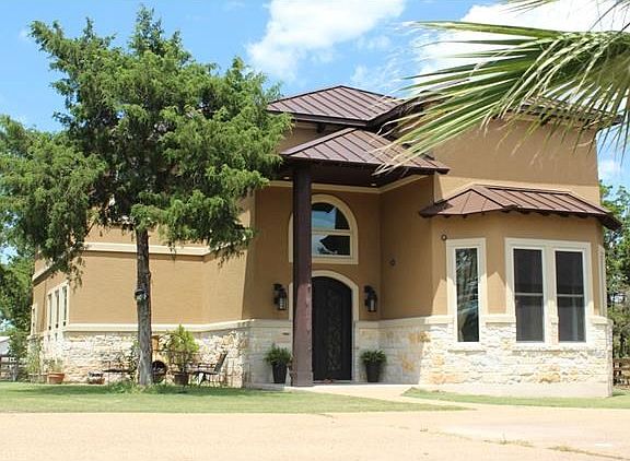 3rd image of 123 Alta Vista Dr