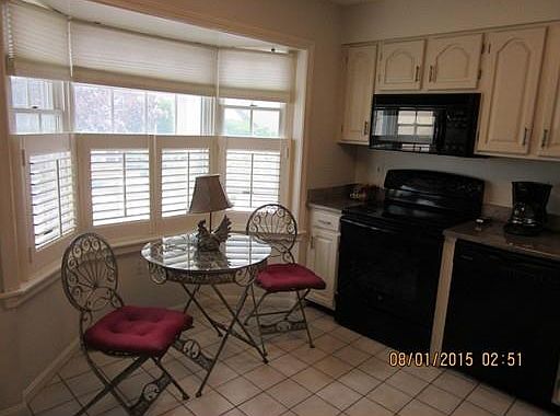 3rd image of 50 Weatherly Dr