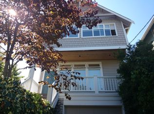 6837 17th Ave NE, Seattle, WA 98115