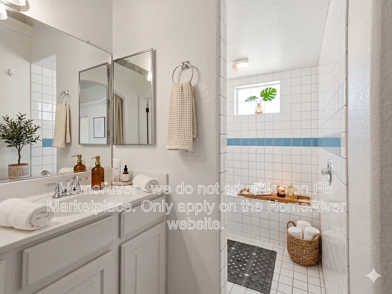 1697 Cardinal Dr — Photo 5