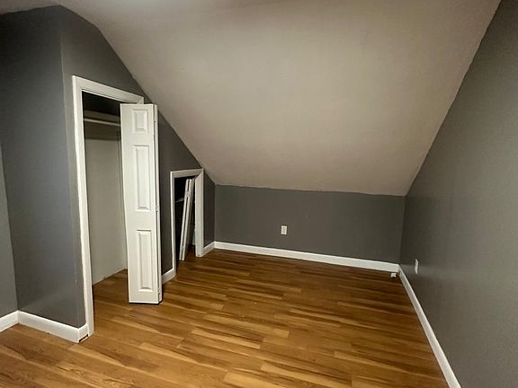 3rd image of 85 Transit St Floor 3