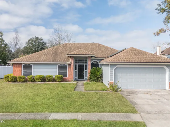 8444 COUNTRY BEND Circle E, Jacksonville, FL 32244