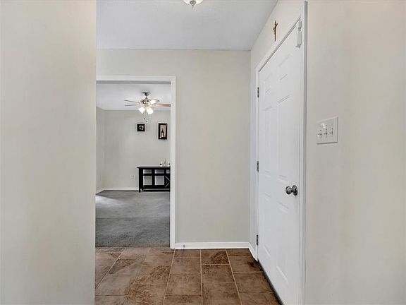 5th image of 3917 Three Foxes Dr