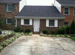 375 Williamsburg Way, Fayetteville, GA 30214