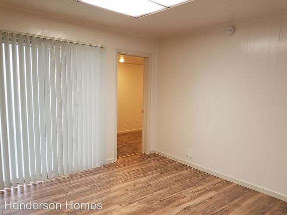 3rd image of 900 Henderson Ave Spc 44