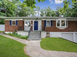 551 N Columbus Ave, Mount Vernon, NY 10552