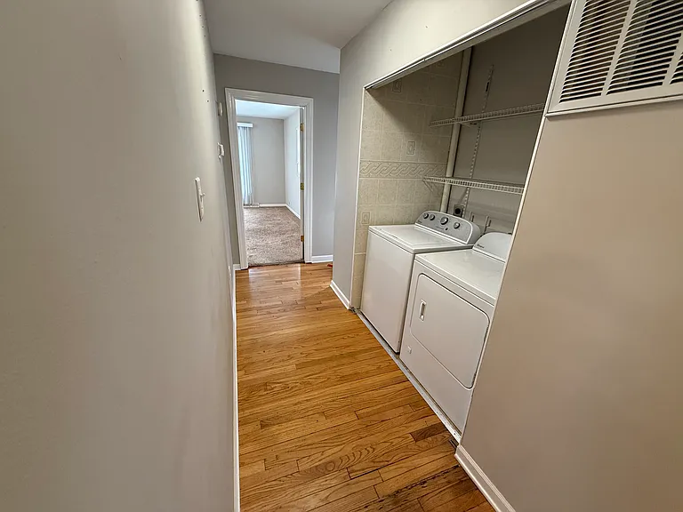 10 Walnut Pkwy — Photo 5