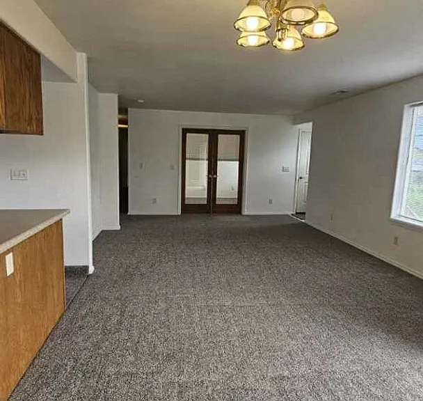 835 Forestglen Dr #6H — Photo 4