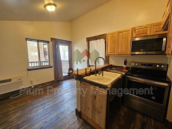 5th image of 131 Speedway Ave #2A