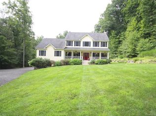 355 Eatontown Rd, Port Jervis, NY 12771