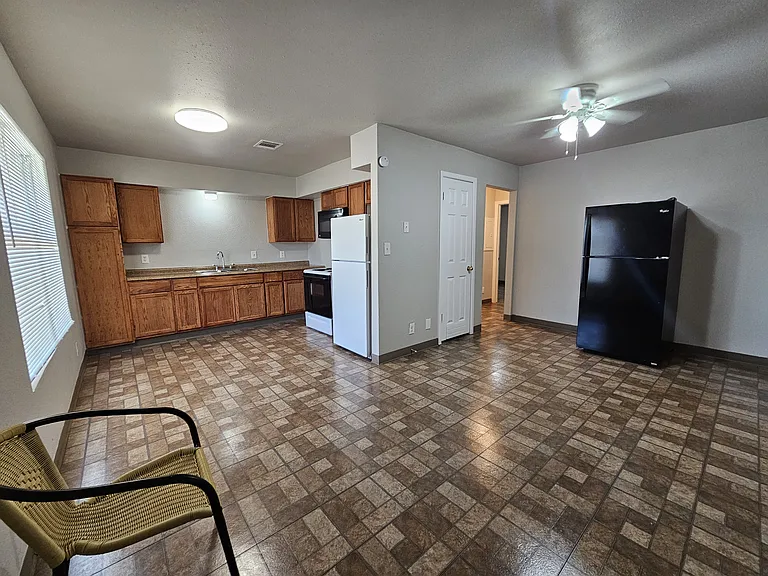 103 W Dunn Ave #5 — Photo 7