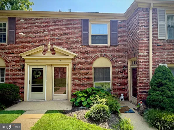 118 Cheshire Dr, Penllyn, PA 19422