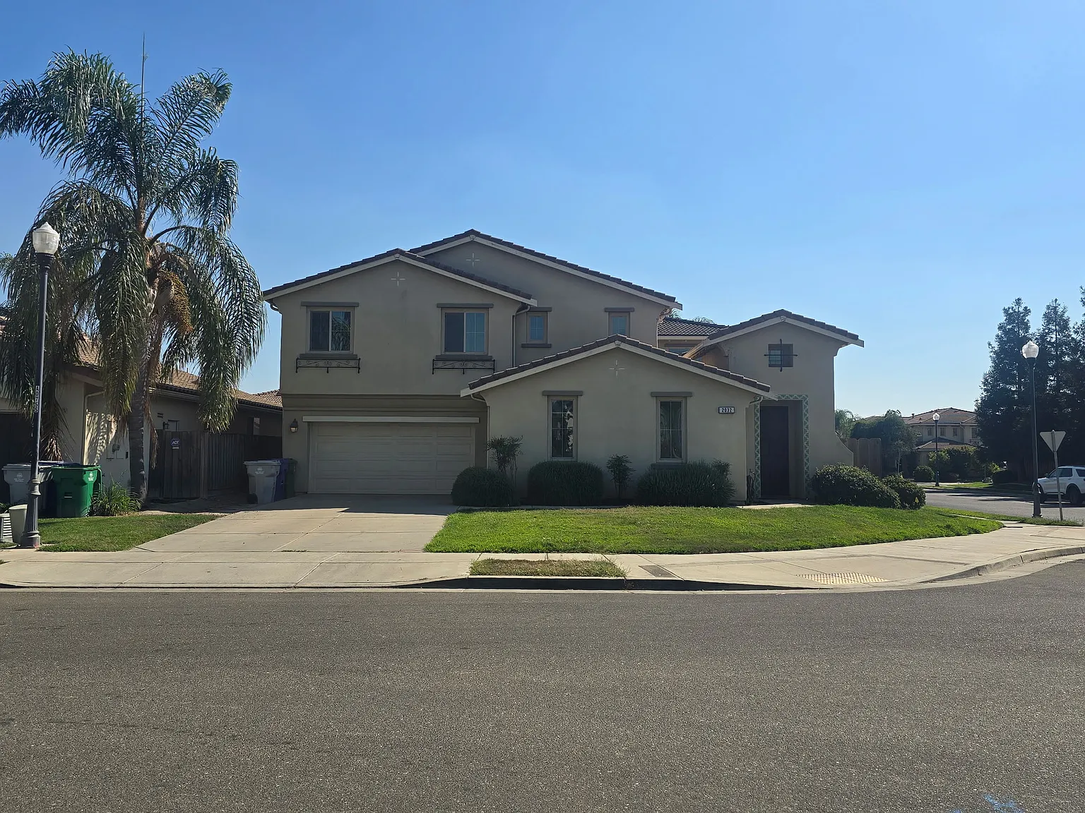 2032 De La Guerra Way photo 1