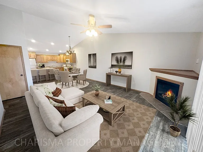 5505 W Rebecca St — Photo 13