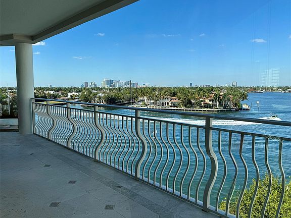 5th image of 301 N Birch Road #6n