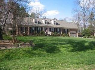 8925 Woodstone Dr, Raleigh, NC 27615