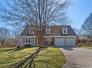 402 N Pinon St, Olathe, KS 66061